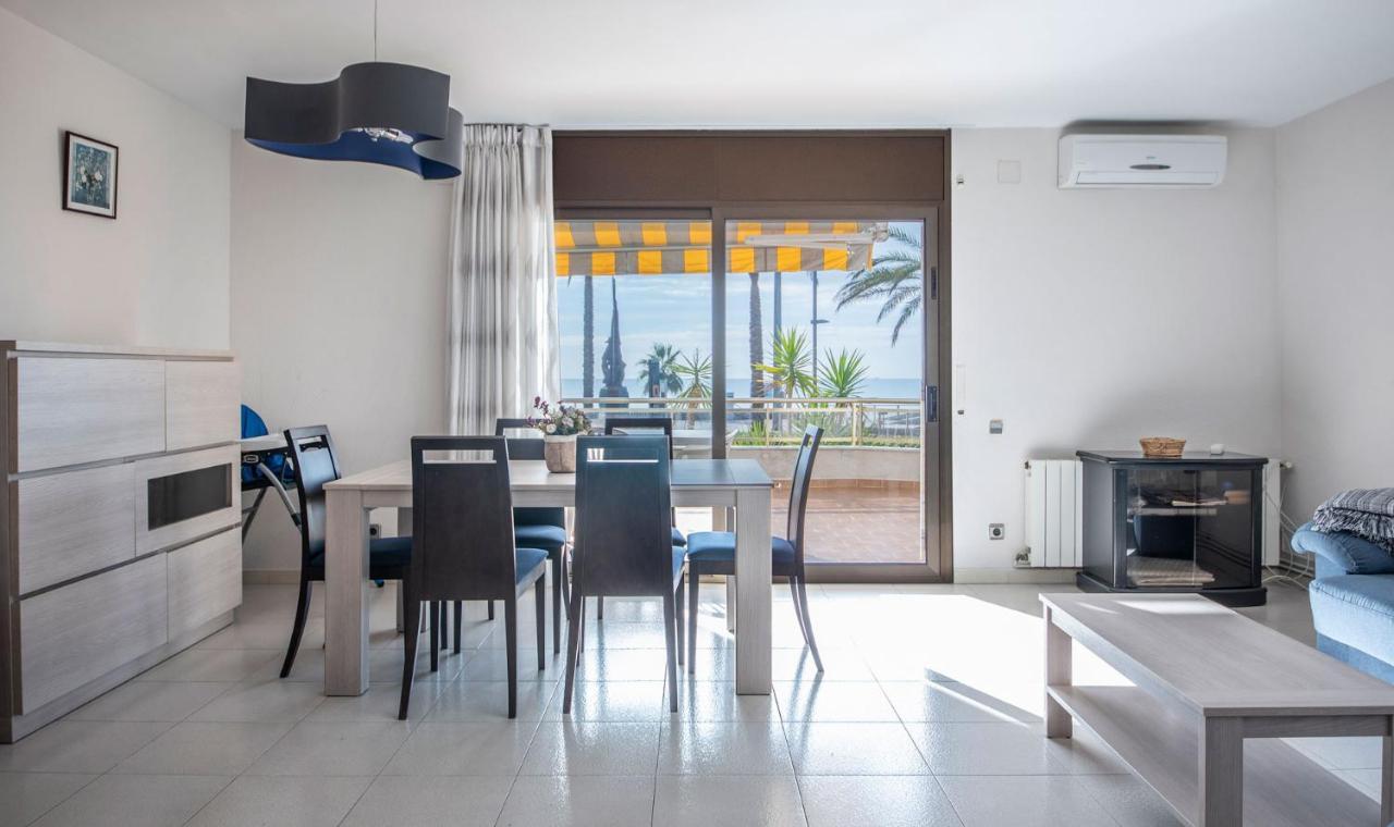 R113 Beachfront Apartment Romeu Calafell Exteriör bild